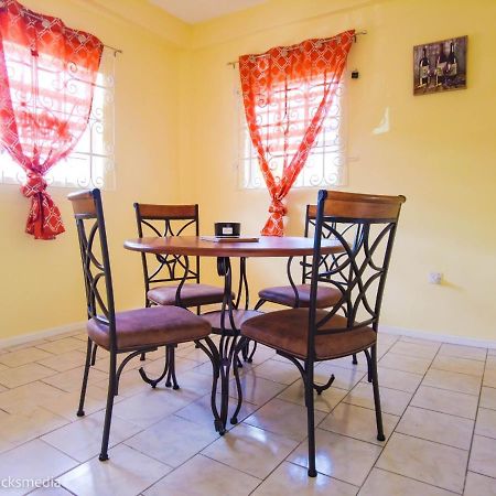 Coco Rose Apartments Soufrière エクステリア 写真