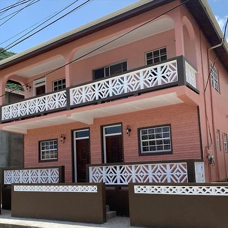 Coco Rose Apartments Soufrière エクステリア 写真